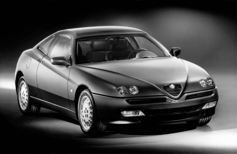  Alfa Romeo GTV (916C) 1995 года  (WW) (фото 13 из 27)